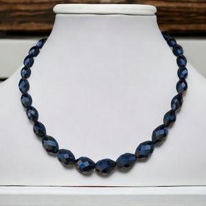 Antique Victorian black jet glass mourning necklace